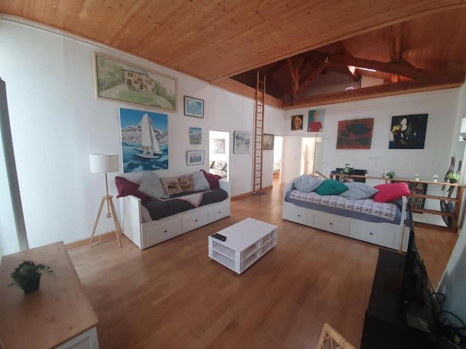 Holiday home La Maison Rose Sur Le *