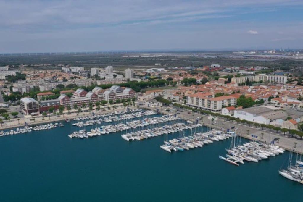 La Maison Rose Sur Le * Port-Saint-Louis-du-Rhone