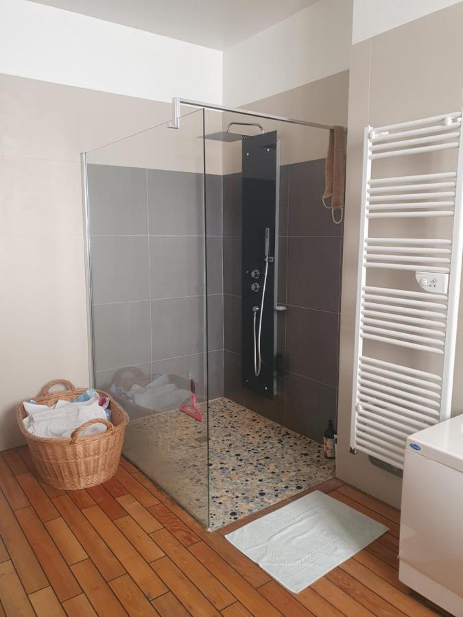 La Maison Rose Sur Le
